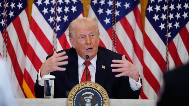 El presidente Donald Trump habla durante un evento para promover la inversión en atención...